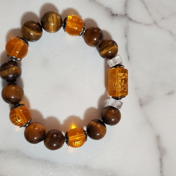 Tiger Eye God Of Wealth Stretch Bracelet - Picture 11 of 13